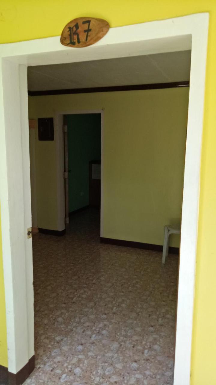 Xylla Guesthouse Siquijor Exterior foto